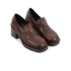 L’Intervalle Roanne Tan Leather Rounded Square Toe Heel size 37